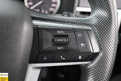 2022 Mitsubishi Outlander - Thumbnail