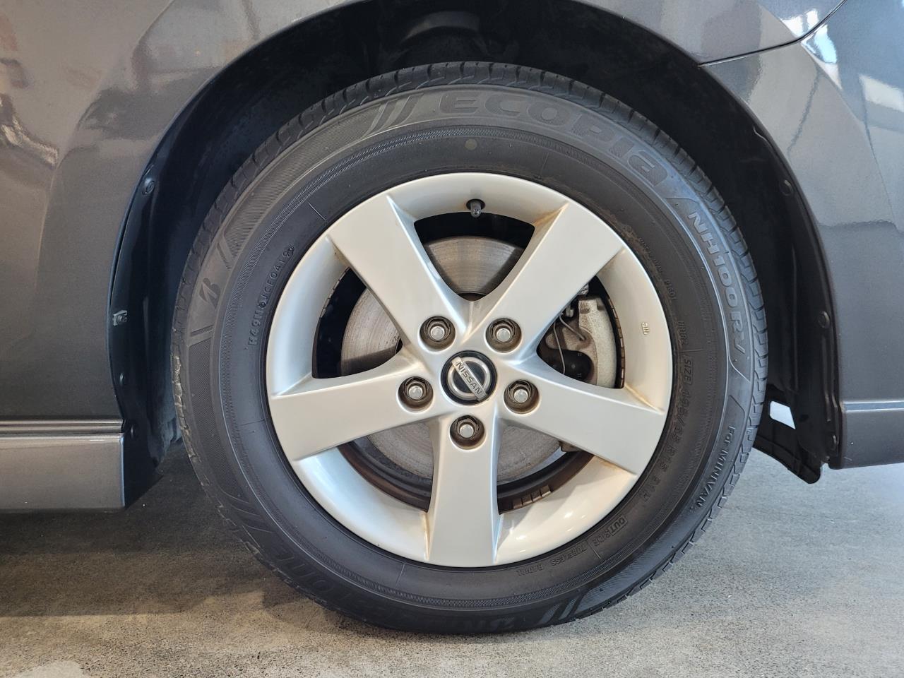2016 Nissan Lafesta