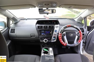 2012 Toyota Prius - Thumbnail