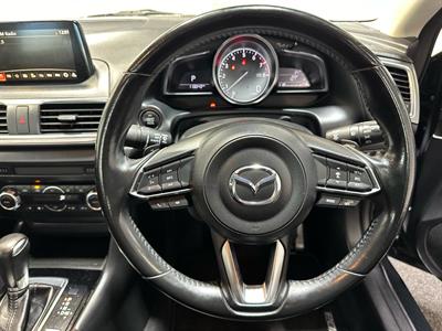 2017 Mazda MAZDA3 - Thumbnail