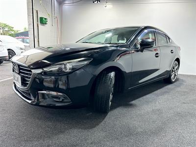 2017 Mazda MAZDA3 - Thumbnail