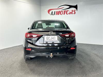 2017 Mazda MAZDA3 - Thumbnail