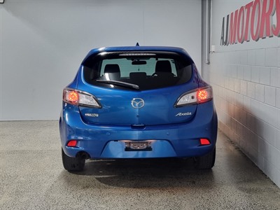 2013 Mazda Axela - Thumbnail
