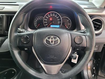 2017 Toyota RAV4 - Thumbnail