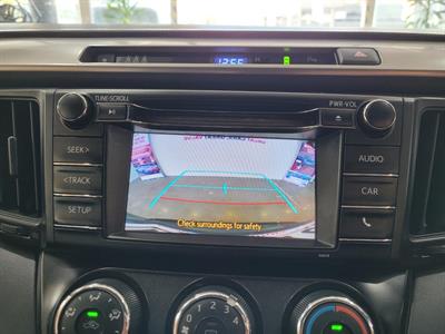 2017 Toyota RAV4 - Thumbnail