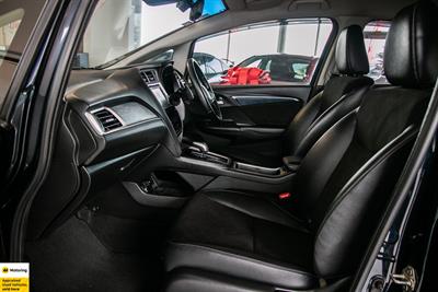2017 Honda Shuttle - Thumbnail