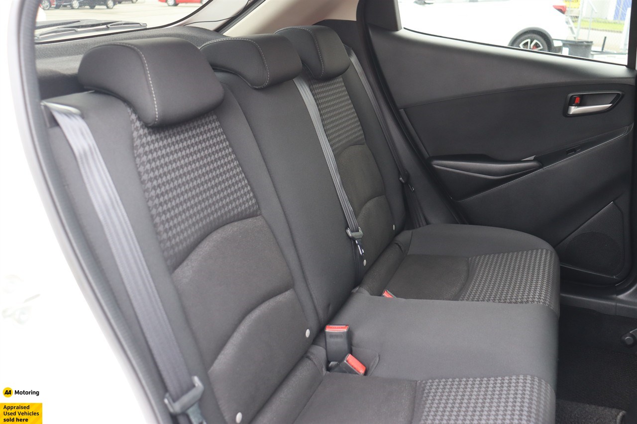 2017 Mazda Demio