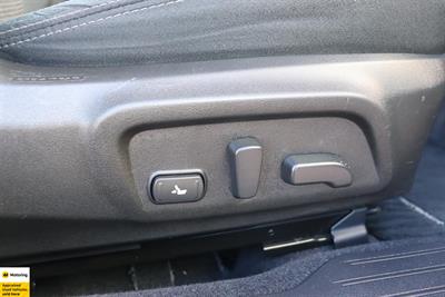 2017 Subaru Outback - Thumbnail
