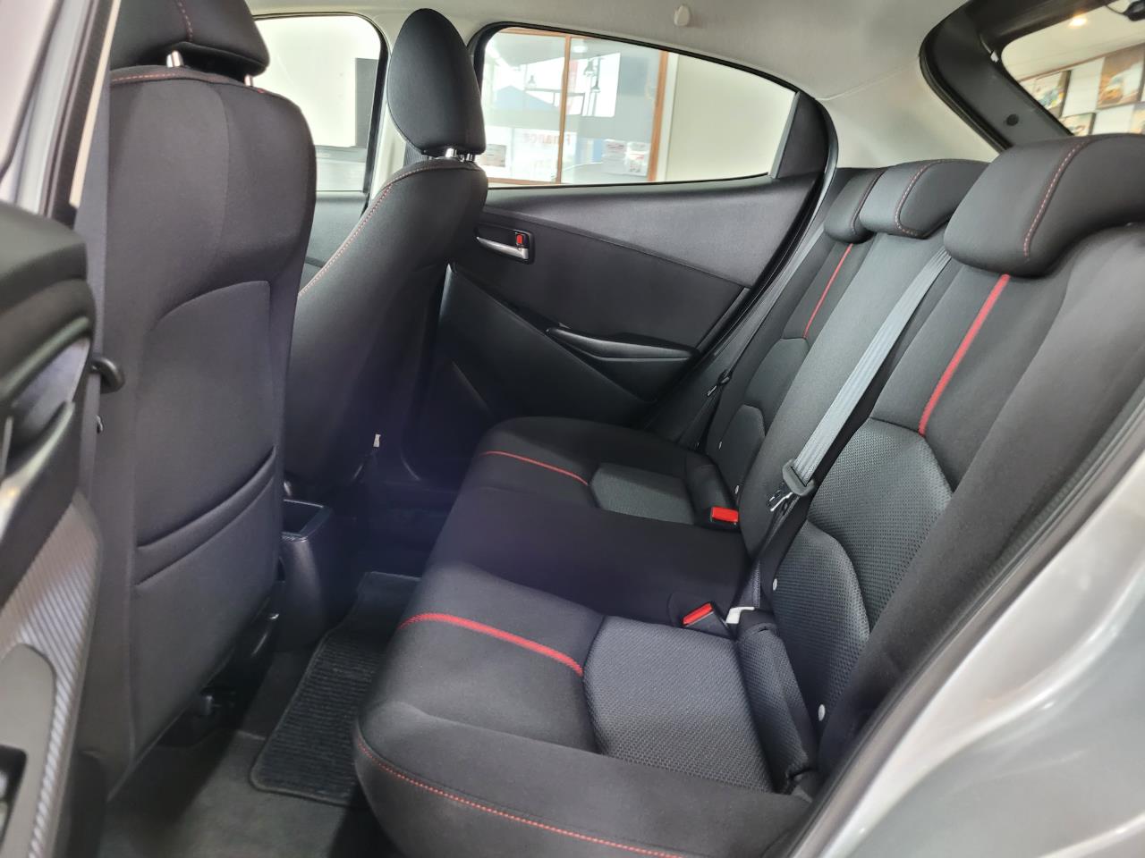 2016 Mazda Demio