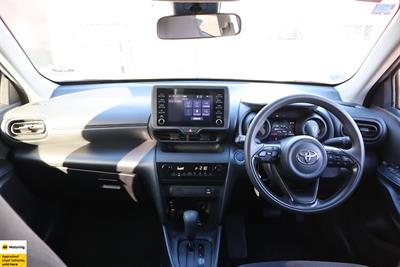 2022 Toyota YARIS CROSS - Thumbnail