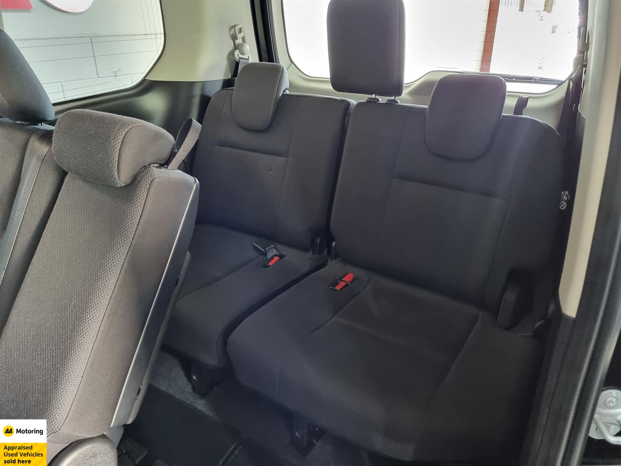 2016 Nissan Serena