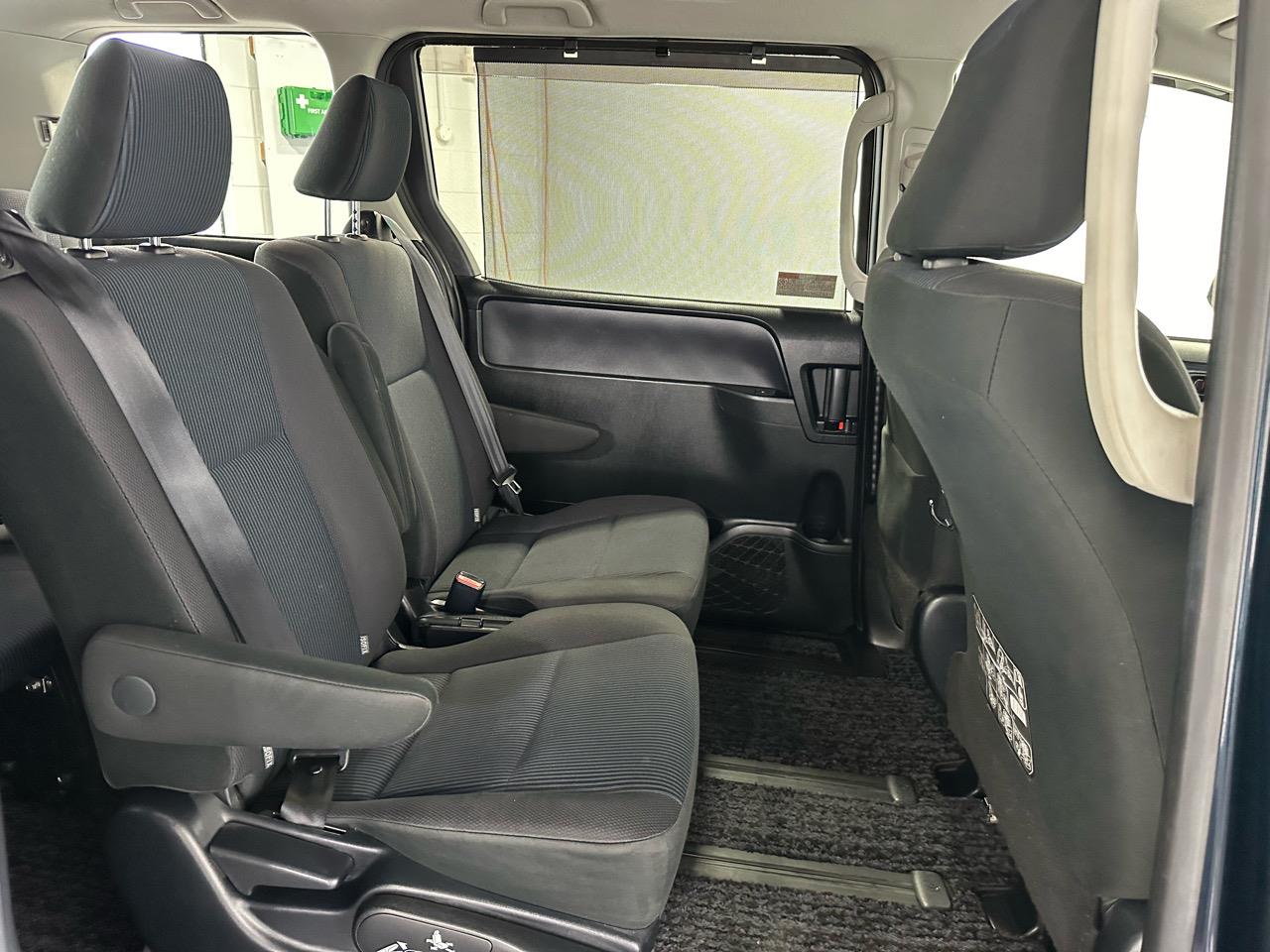 2014 Toyota Voxy