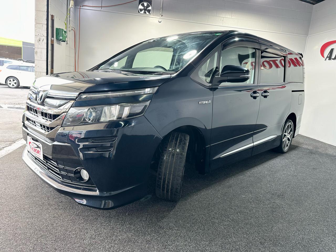 2014 Toyota Voxy