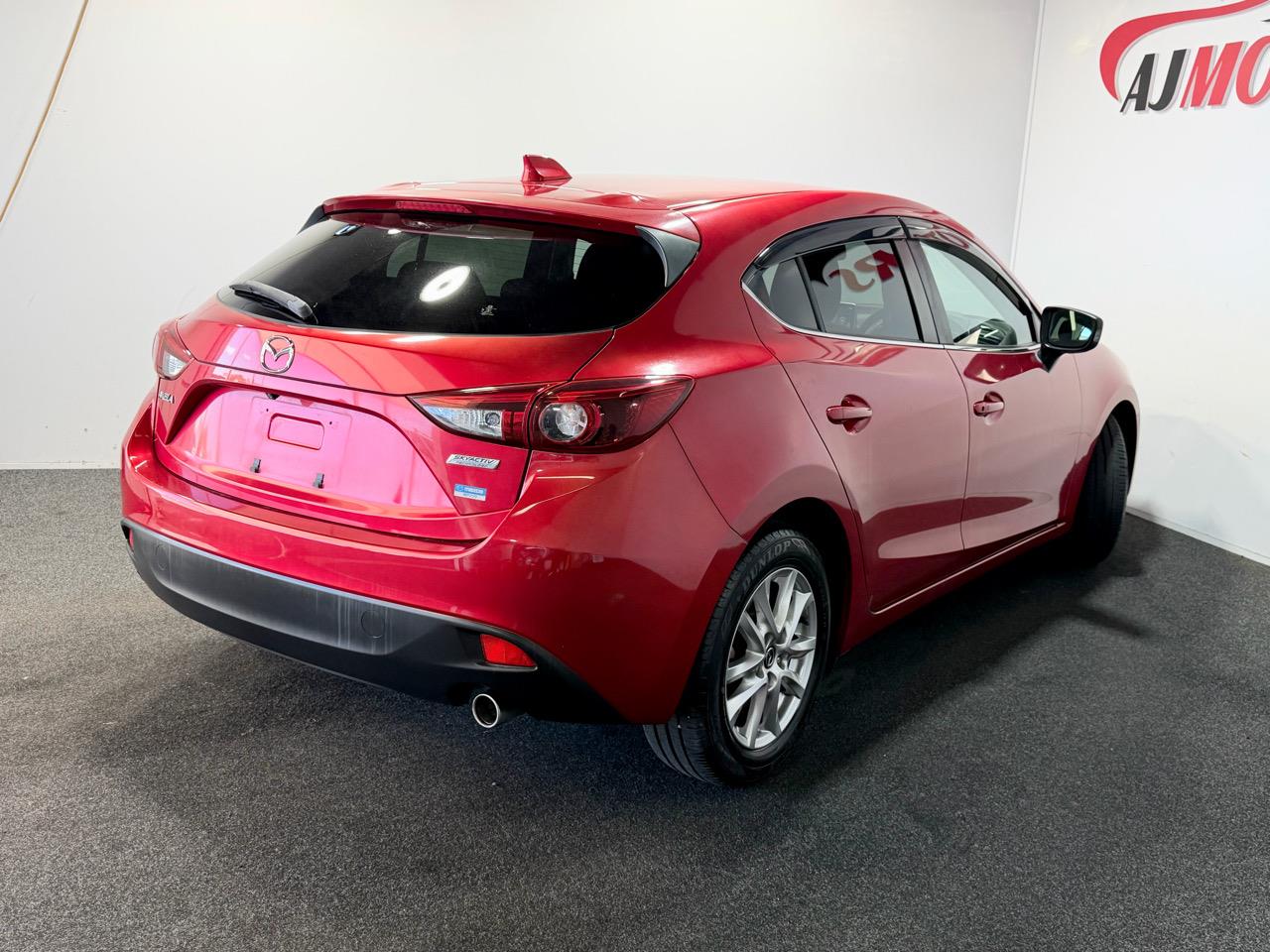 2014 Mazda Axela