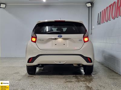 2022 Toyota Aqua - Thumbnail