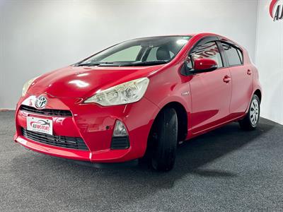 2013 Toyota Aqua - Thumbnail