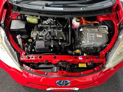 2013 Toyota Aqua - Thumbnail