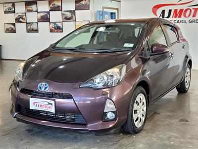 2014 Toyota Aqua - Thumbnail