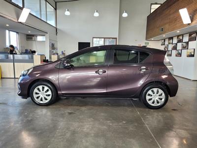 2014 Toyota Aqua - Thumbnail
