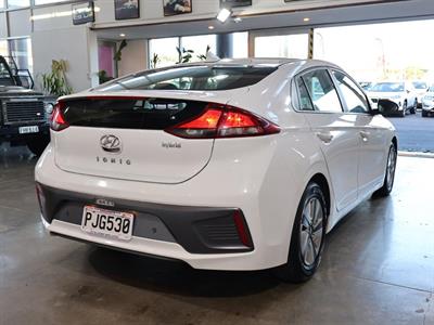2022 Hyundai IONIQ - Thumbnail