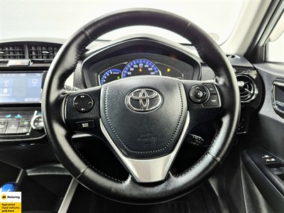 2018 Toyota Corolla - Thumbnail