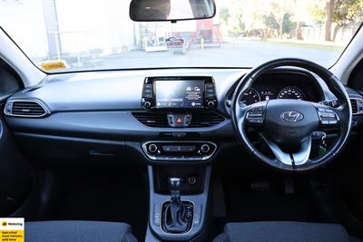 2021 Hyundai i30 - Thumbnail