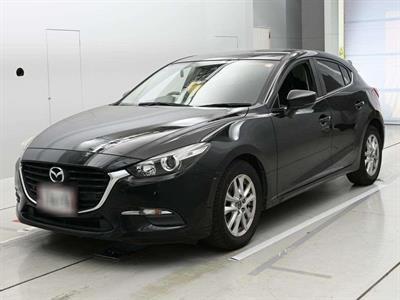 2018 Mazda Axela
