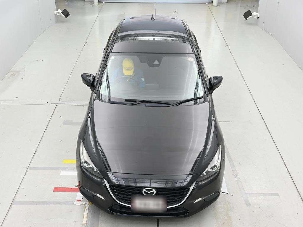 2018 Mazda Axela
