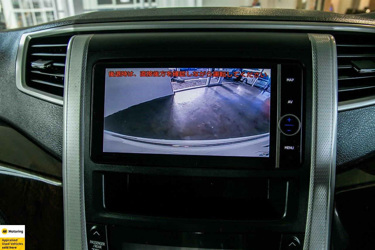 2013 Toyota Vellfire