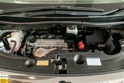 2013 Toyota Vellfire - Thumbnail