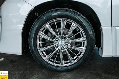 2013 Toyota Vellfire - Thumbnail