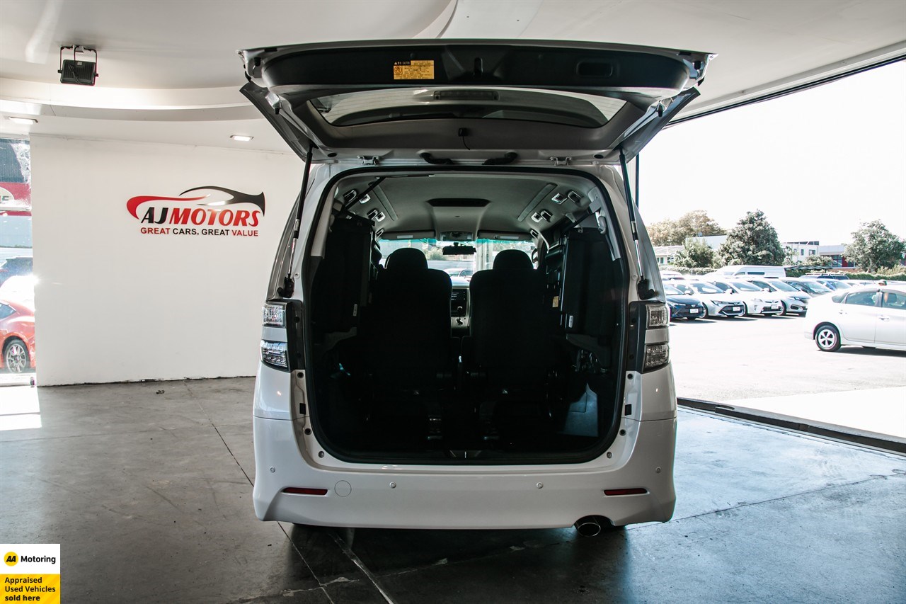 2013 Toyota Vellfire