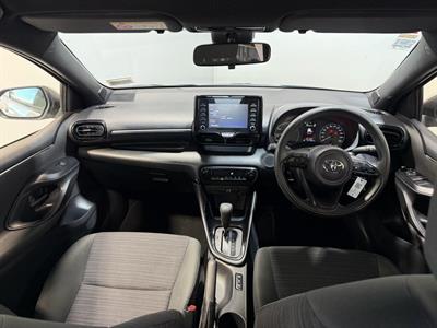 2021 Toyota Yaris - Thumbnail