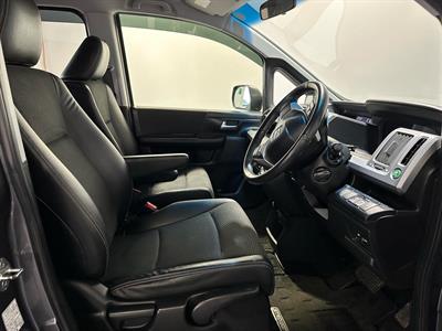 2014 Honda STEPWAGON - Thumbnail