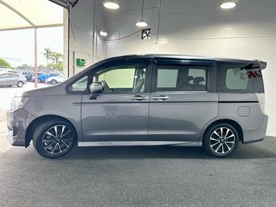 2014 Honda STEPWAGON - Thumbnail