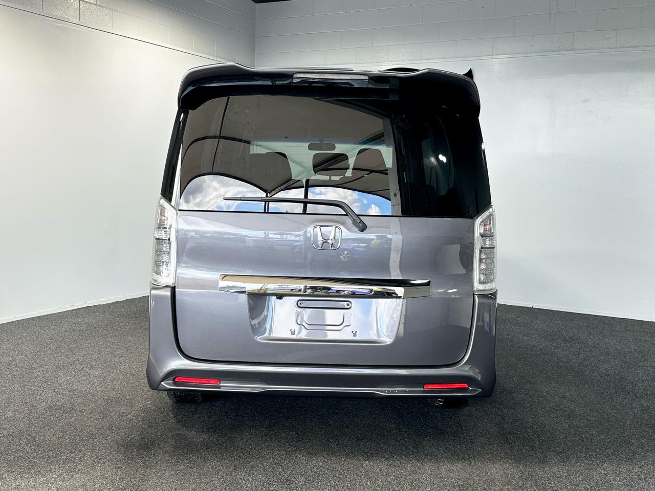 2014 Honda STEPWAGON