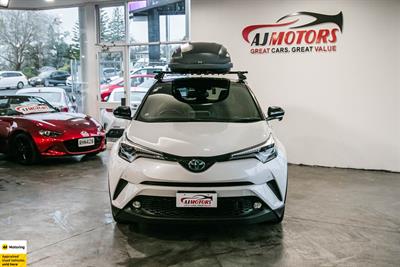 2018 Toyota C-HR - Thumbnail