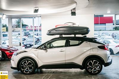 2018 Toyota C-HR - Thumbnail