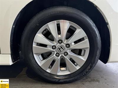 2012 Honda Step Wagon - Thumbnail