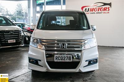 2012 Honda Step Wagon - Thumbnail