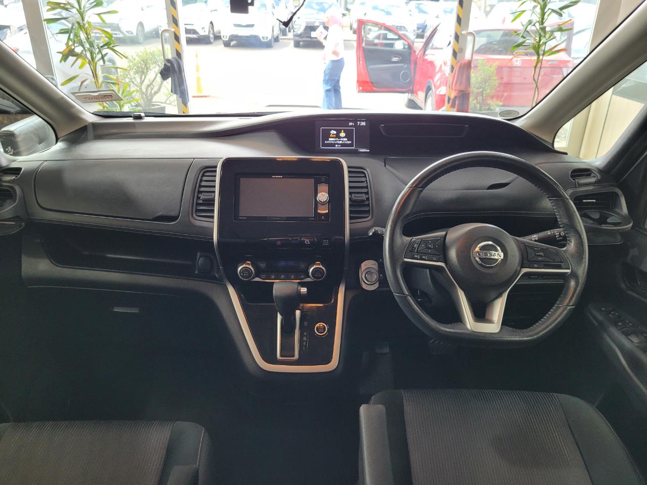2016 Nissan Serena