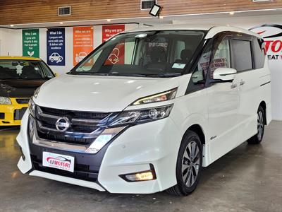 2016 Nissan Serena - Thumbnail