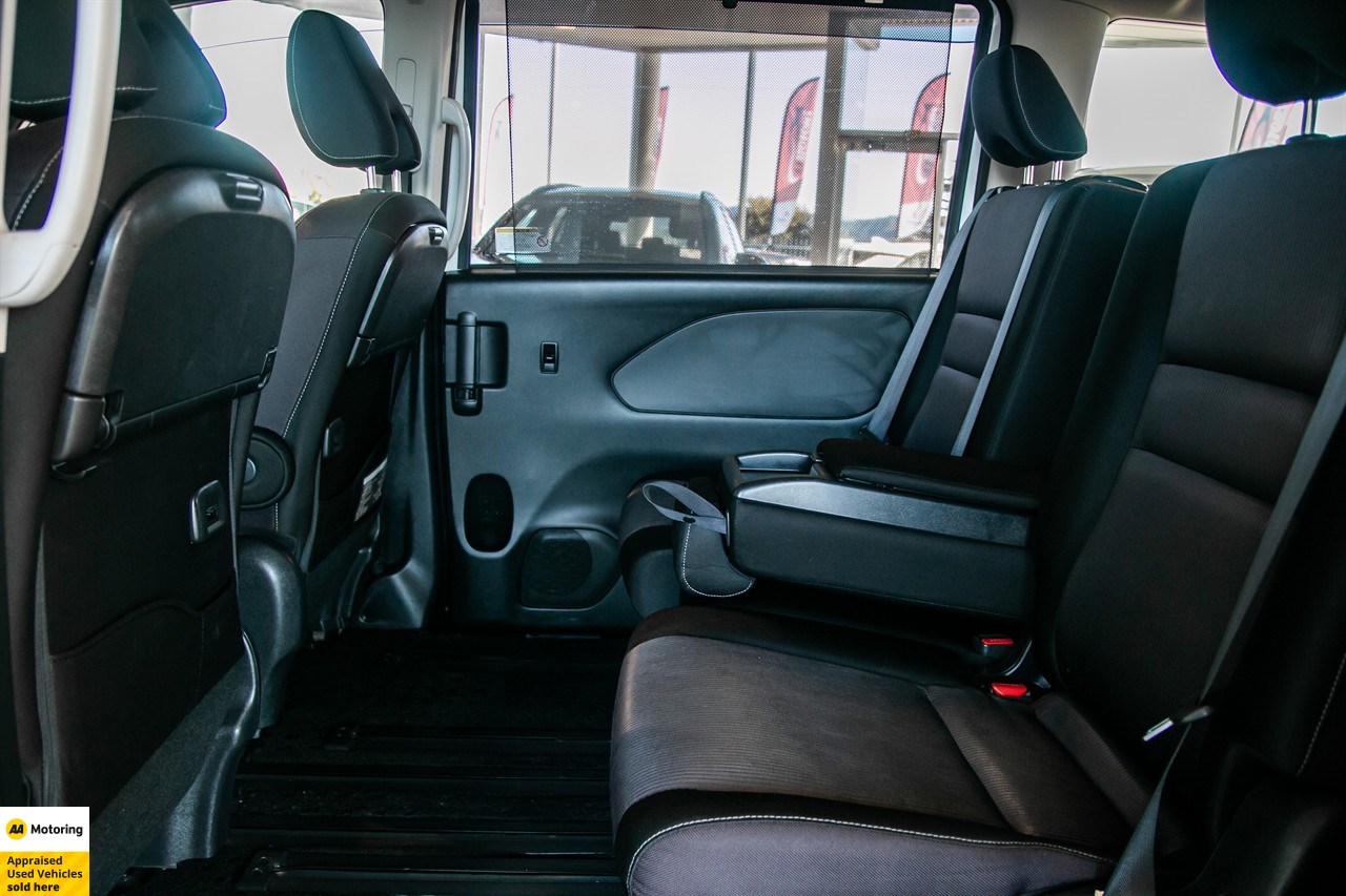 2017 Nissan Serena