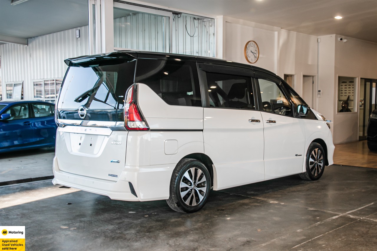 2017 Nissan Serena