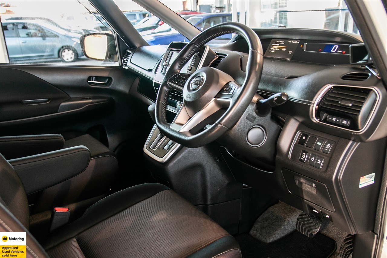 2017 Nissan Serena