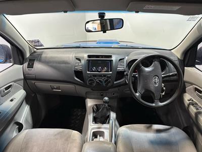 2005 Toyota Hilux - Thumbnail