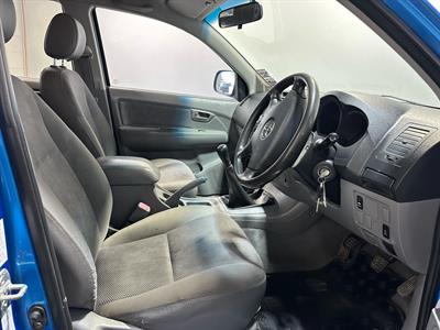 2005 Toyota Hilux - Thumbnail