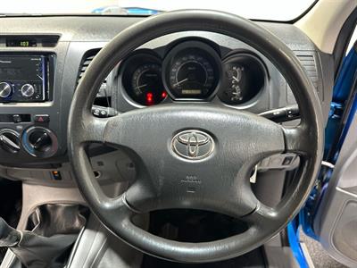 2005 Toyota Hilux - Thumbnail
