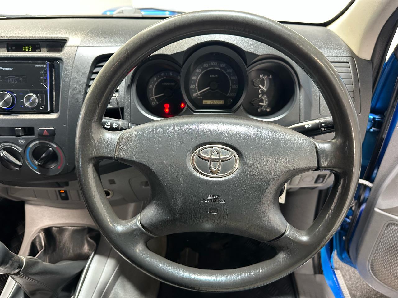 2005 Toyota Hilux