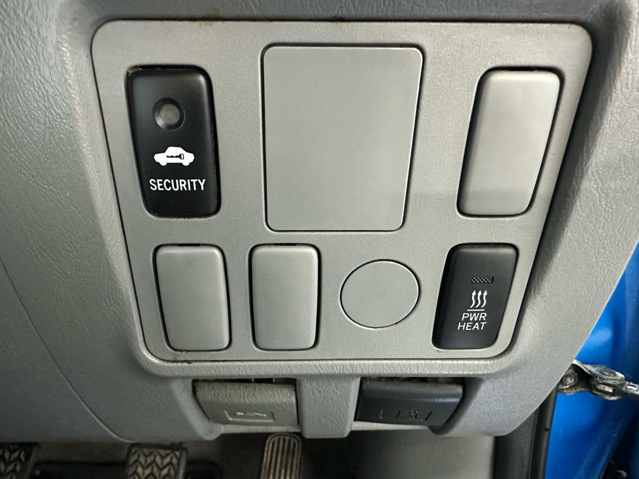 2005 Toyota Hilux